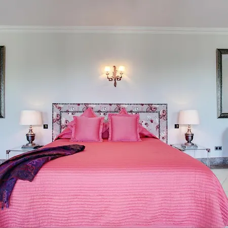 Recently Renovated Marina Holiday home